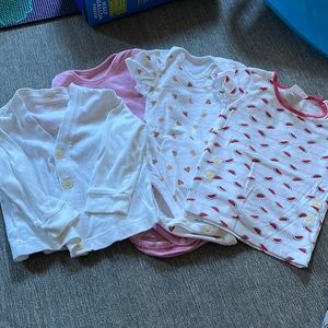 Uniqlo set size 12-18 months